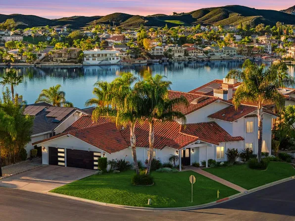 29795 Eagle Point Dr, Canyon Lake, CA 92587