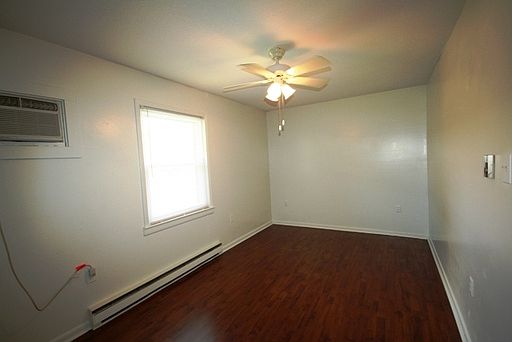 5th image of 2008 Jersey Ave APT B