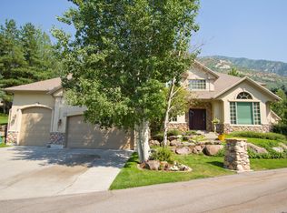 11077 S Trailwood Cv, Sandy, UT 84092