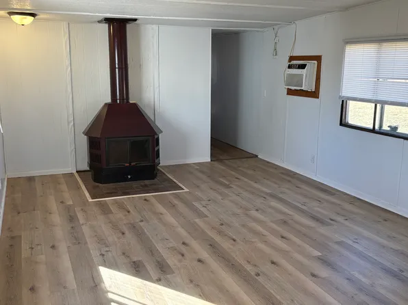 1302 S Munsterlander Loop, Brookings, SD 57006