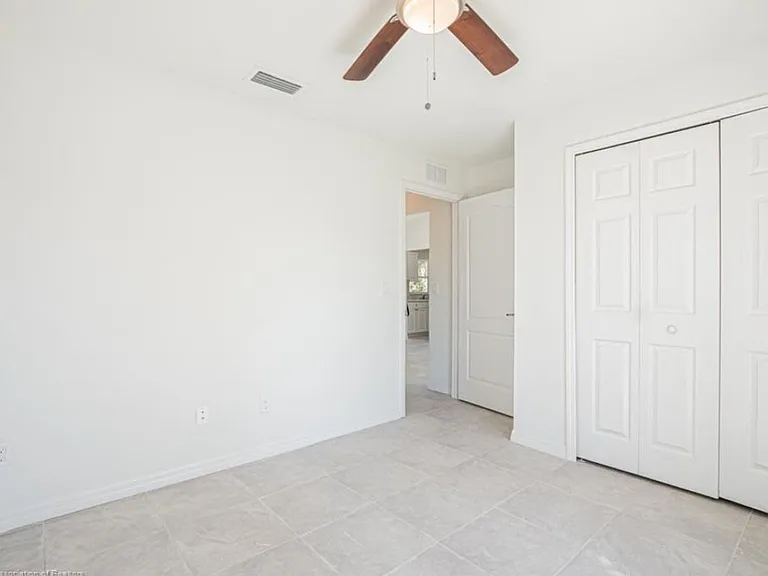 457 Aloha Ave — Photo 12