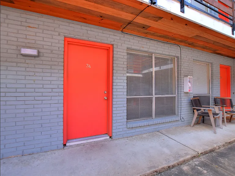 Peppertree Apartments — Photo 2