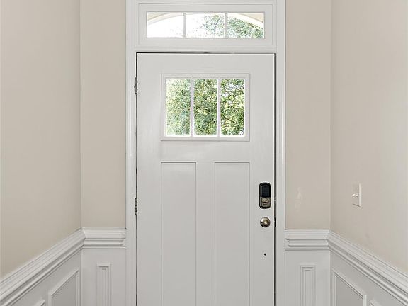3rd image of 5031 Star Hill Ln