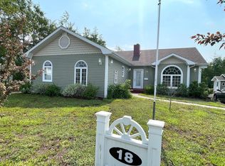 18 Mulrooney Avenue, Grand Falls-Windsor, NL A2B1E4
