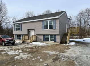 119 Reeves Rd, Bradford, ME 04410