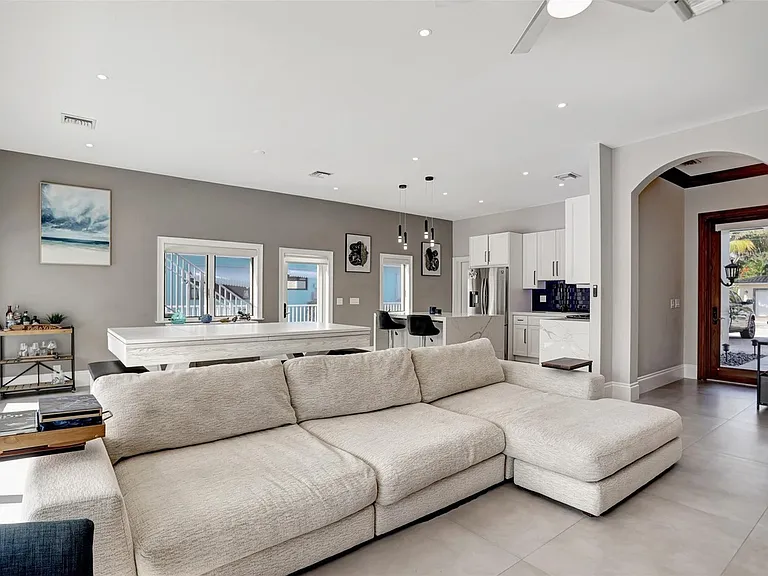 1304 Mandarin Isle — Photo 8