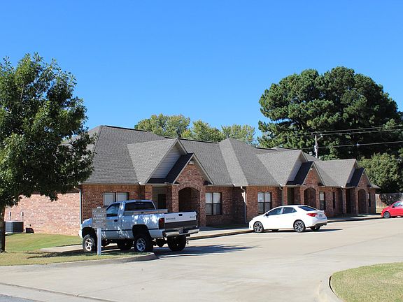 3rd image of 3640 Jeanna Dr #404