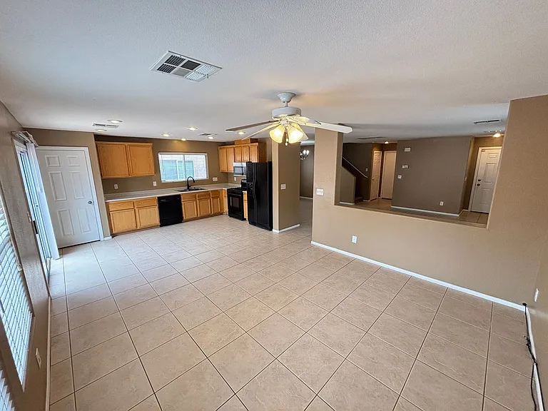 5052 Diamond Ranch Ave — Photo 6