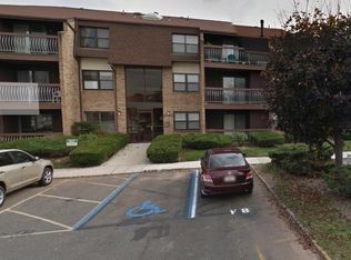 1546 Raspberry Ct, Edison, NJ 08817