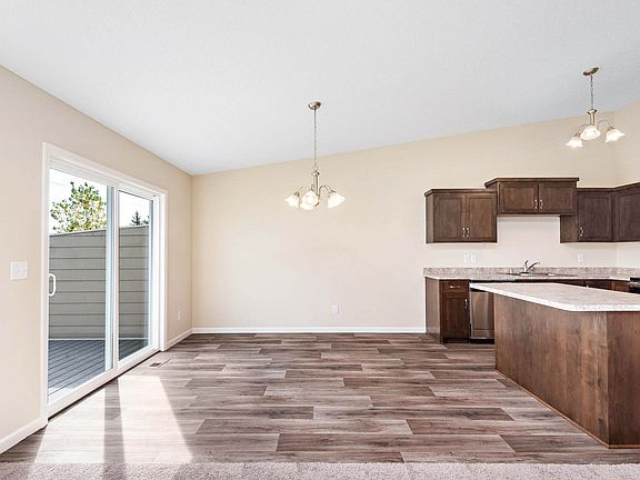 The dining room of the Blackberry with sliding doors