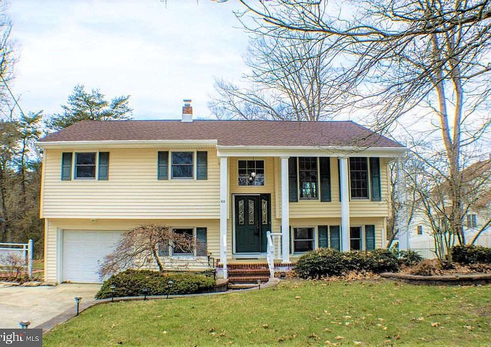 2nd image of 433 Somerdale Rd