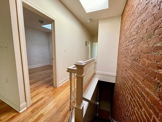 Rented by Building Equity Real Estate LLC | media 16