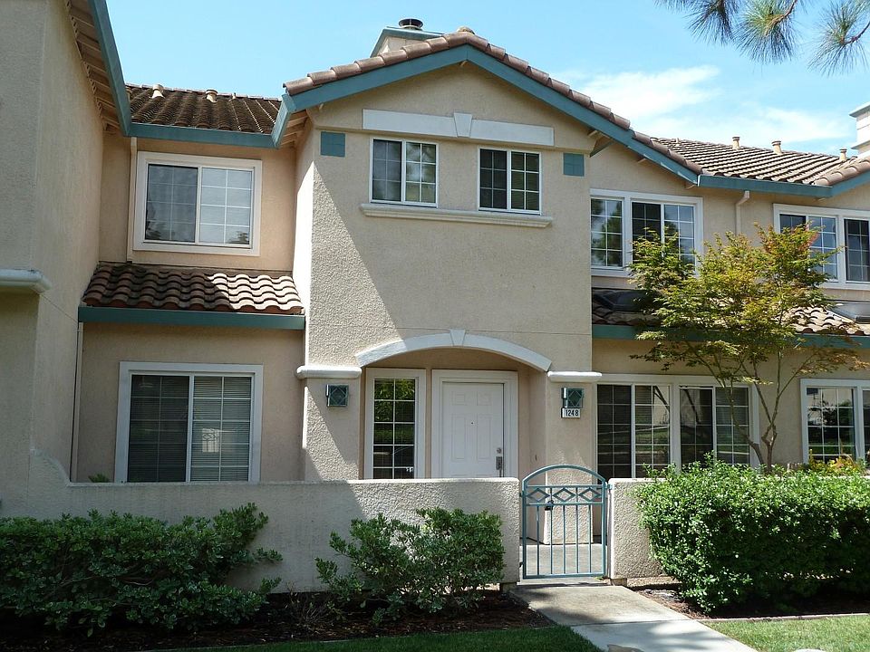 1st image of 1248 Tea Rose Cir