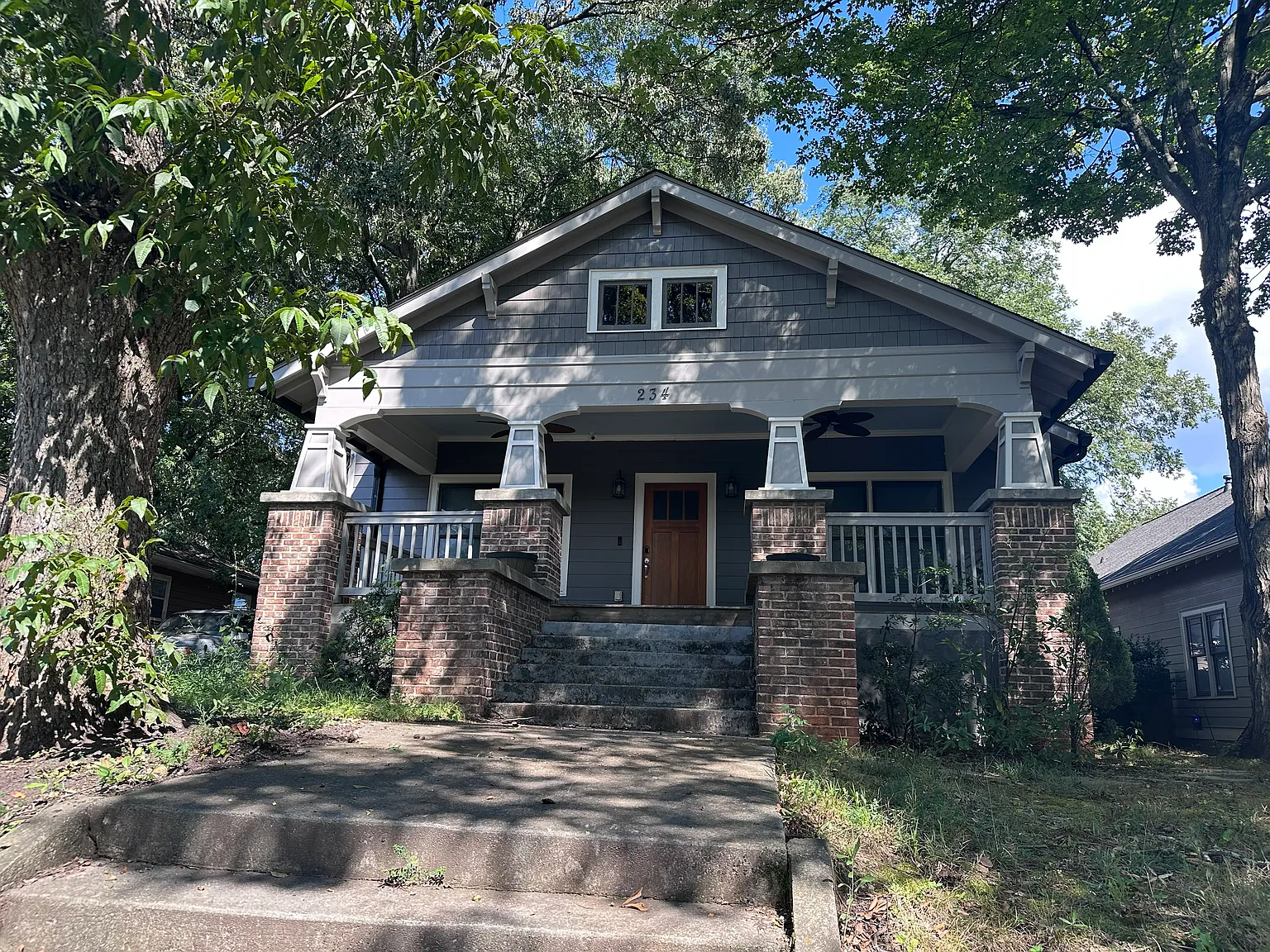 3 bed, 2.5 bath, 2200 sqft, $4,250 — Photo 1