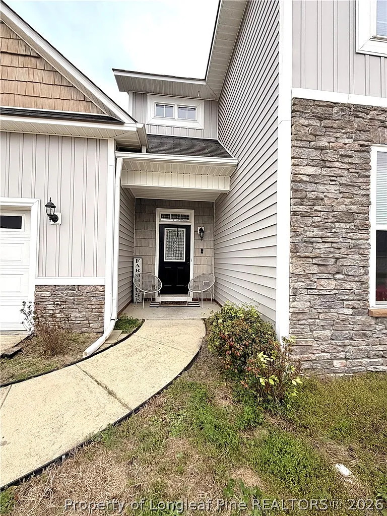 Building Photo - 1229 Brickyard Dr
