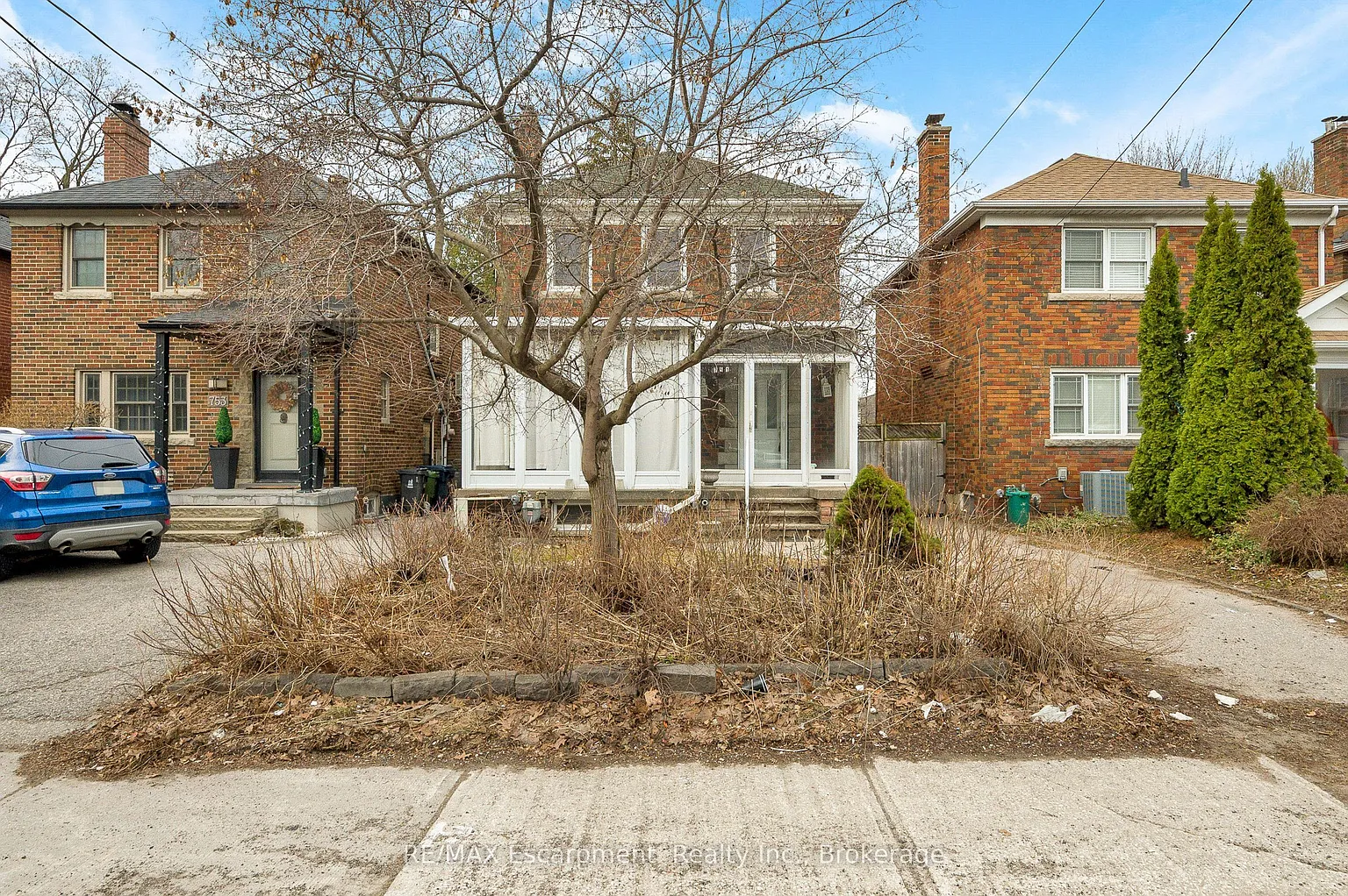 751 Eglinton Ave E photo 1