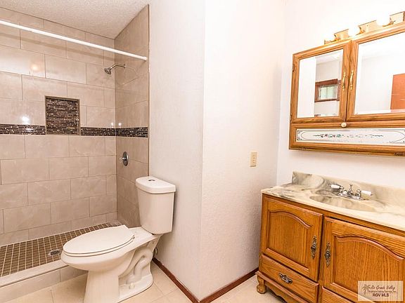 5th image of 220 Las Mitras Ln