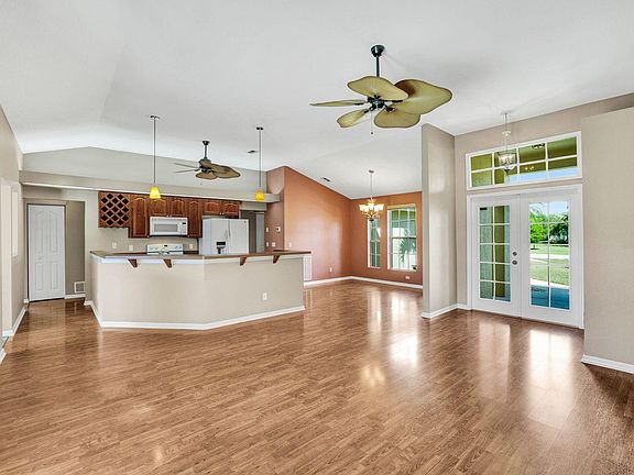 4th image of 18289 Royal Hammock Blvd