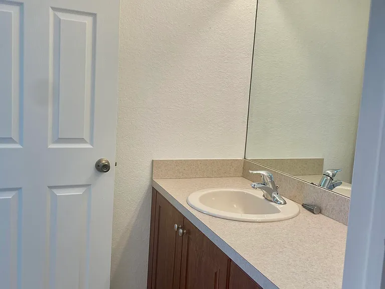 5156 SE Mariner Garden Cir — Photo 7