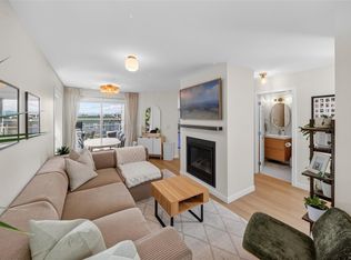 Lexington Park, Victoria, BC V8T 5H9