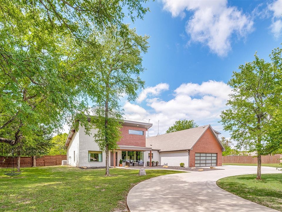 1st image of 104 Windsong Ct