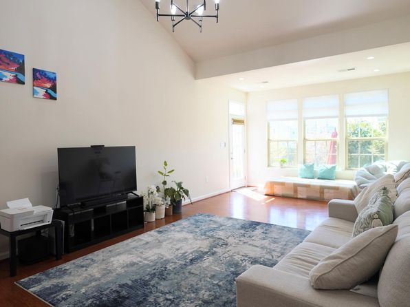 24873 Culbertson Ter, Aldie, VA 20105