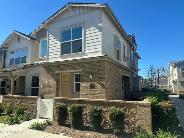 139 Farmhouse Dr, Simi Valley, CA 93065