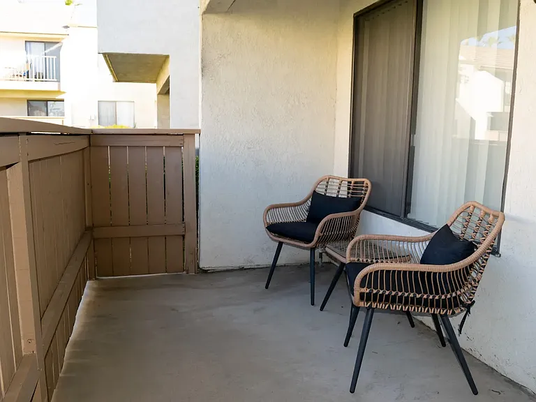 Cresthaven Apartment Homes — Photo 14