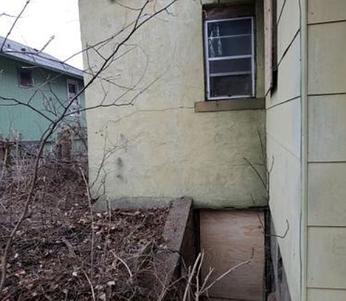 5th image of 202 S 15th St