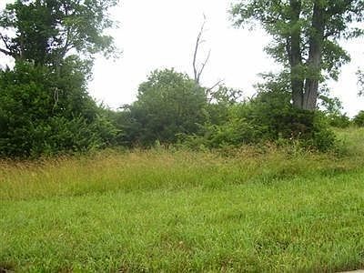 1st image of 736 Oakmont Trl