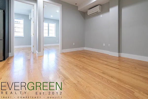 Rented by ERNY LLC | media 9