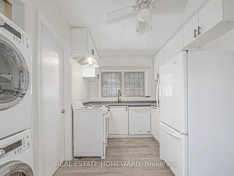 668 Harold Dr — Photo 14