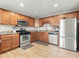 3107 Johnson Ave NW APT 1, Cedar Rapids, IA 52405