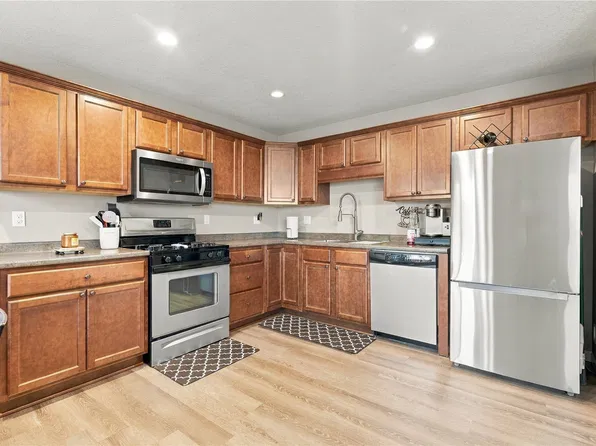 3107 Johnson Ave NW APT 1, Cedar Rapids, IA 52405