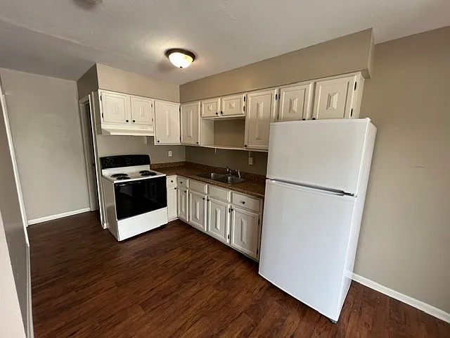 1 bed, 600 sqft, $900 — Photo 2