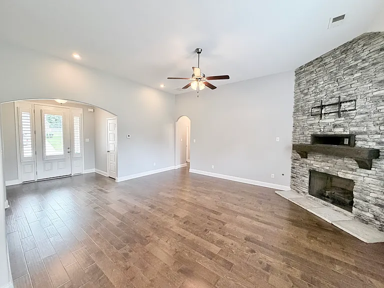 7688 Elpine Gray Dr — Photo 37