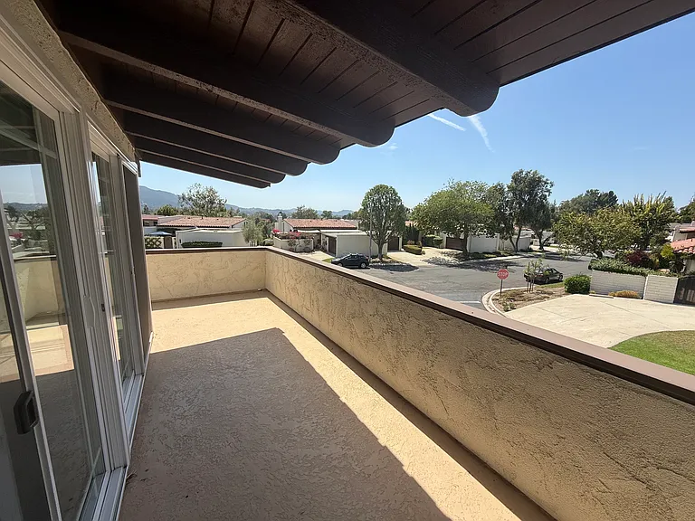 914 Dunbar Ln — Photo 6