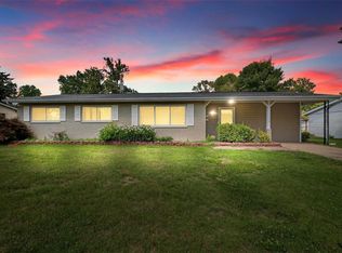 1545 Flicker Dr, Florissant, MO 63031