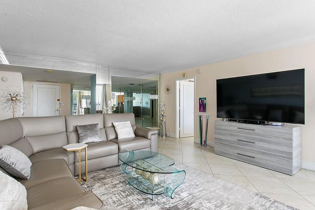 1010 S Ocean Boulevard #602, photo 3