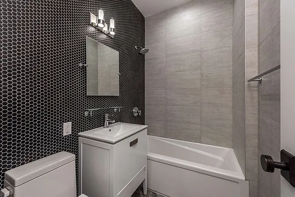 Rented by Nooklyn NYC LLC | media 29