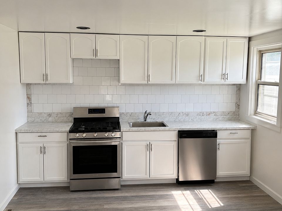 1st image of 2 Saint Marys Rd #1