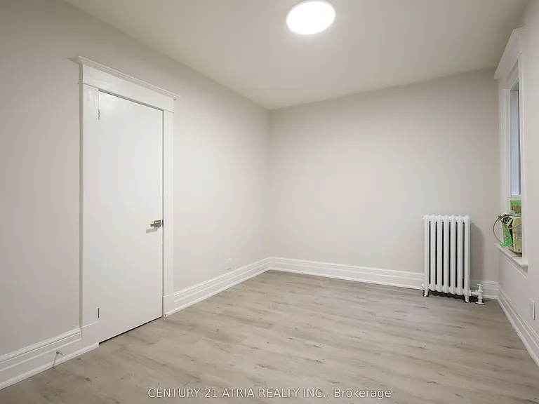 605 College St #3 — Photo 16