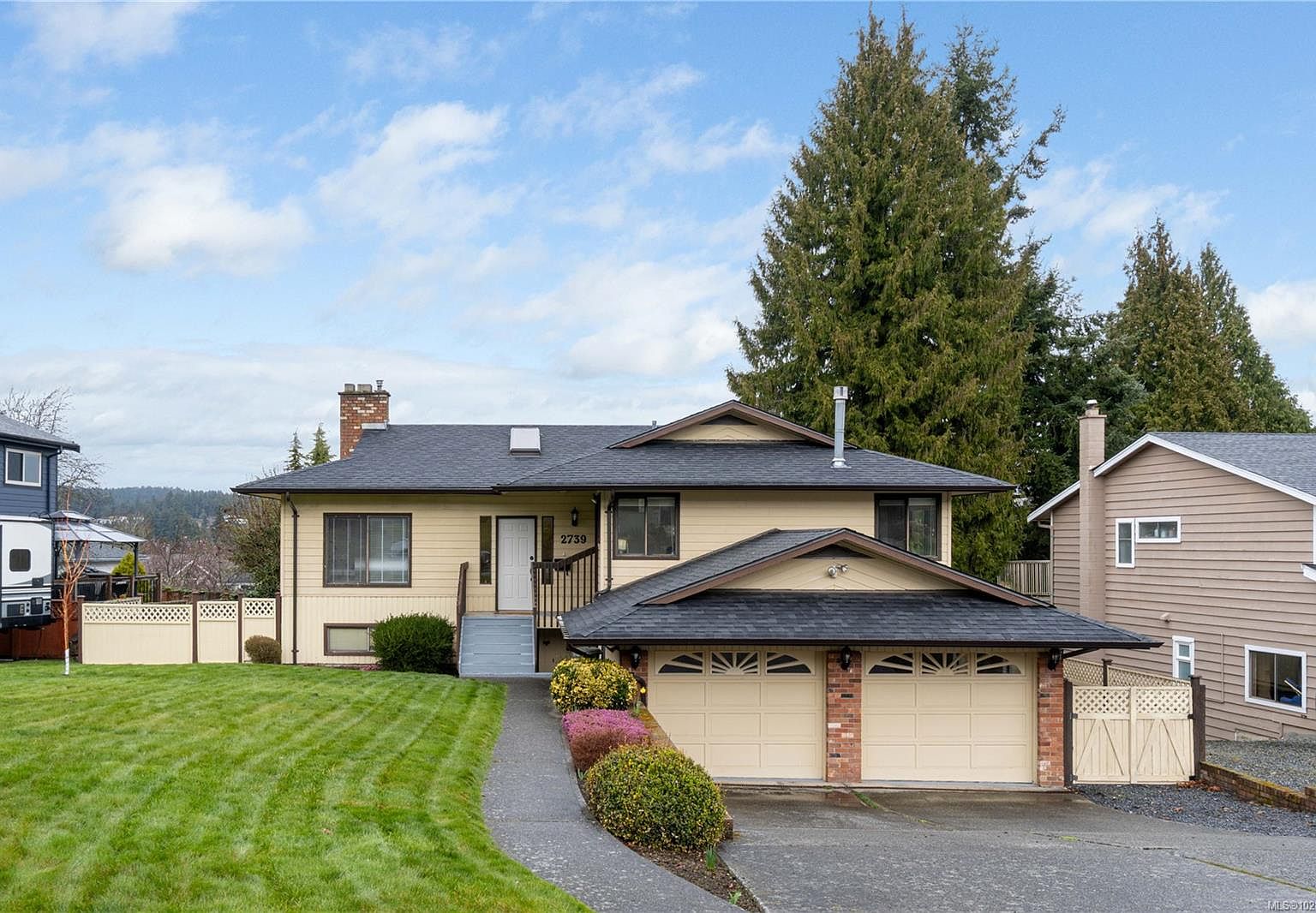 nanaimo★ 2739 Neyland Rd, Nanaimo, BC V9T 4E1 | MLS #1028674 | Zillow