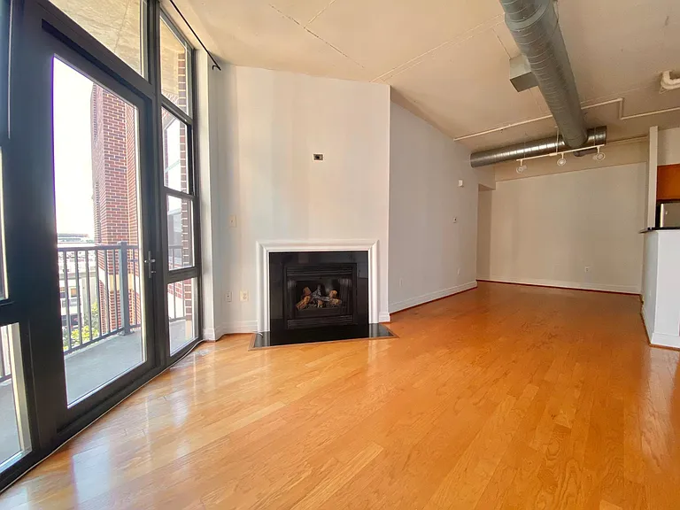 2020 12th St NW #611 — Photo 11