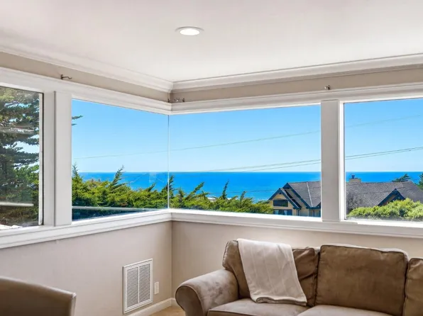 142 Carmel Riviera Dr, Carmel, CA 93923