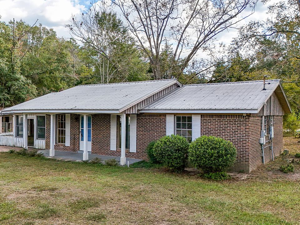 1st image of 24947 Lakewood Dr