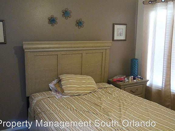 3rd image of 2612 Chatham Cir