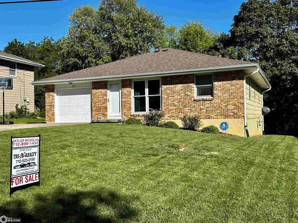 607 Hardin St, Bedford, IA 50833