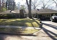 2nd image of 643 Monrovia St