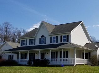180 Magnolia Ln, Sunbury, PA 17801